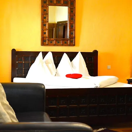 בית הארחה Gaestehaus Turm Wachau 3*
